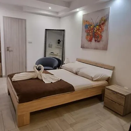 Apartment Tatic Stinjan