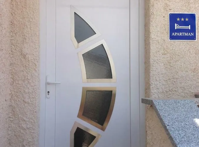 Tatic 아파트 스틴잔